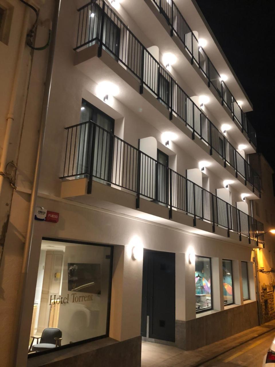 Hotel Torrent L'Escala Exterior photo